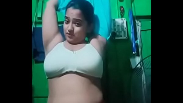 Indian Girl Boobs Show